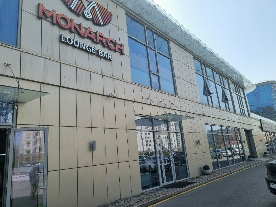 Bar, pub Monarch, Almaty, photo