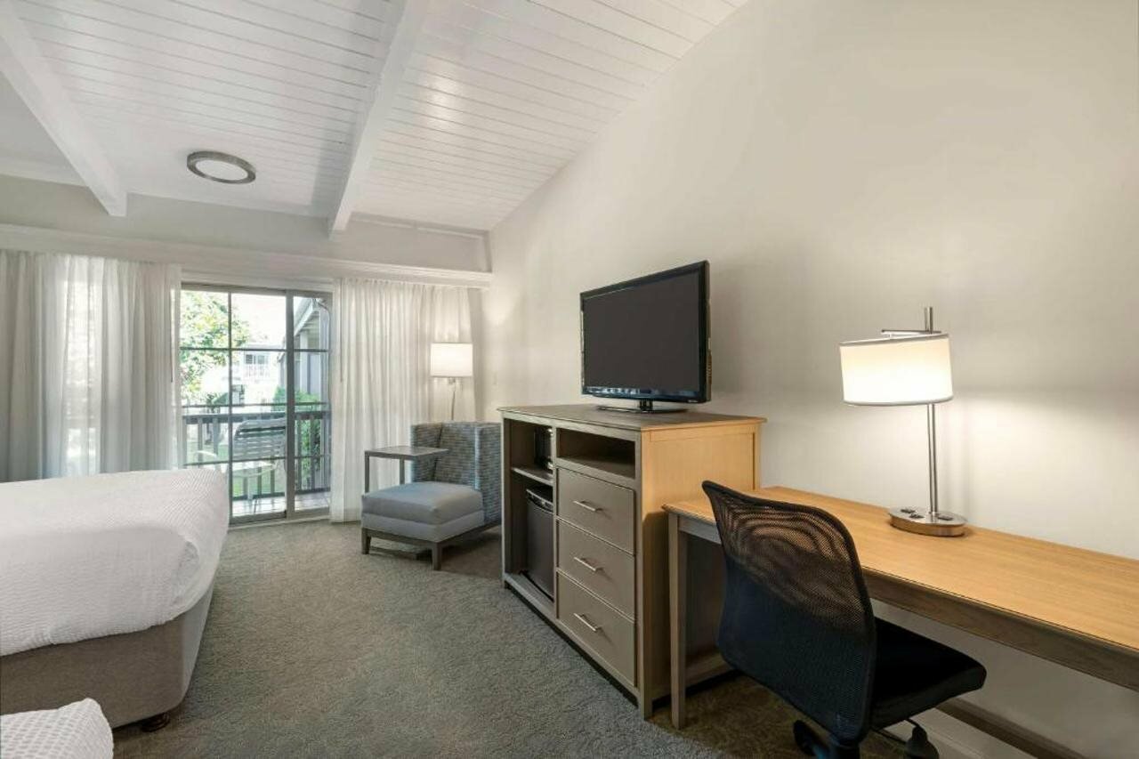 Фото Best Western Plus Santa Barbara