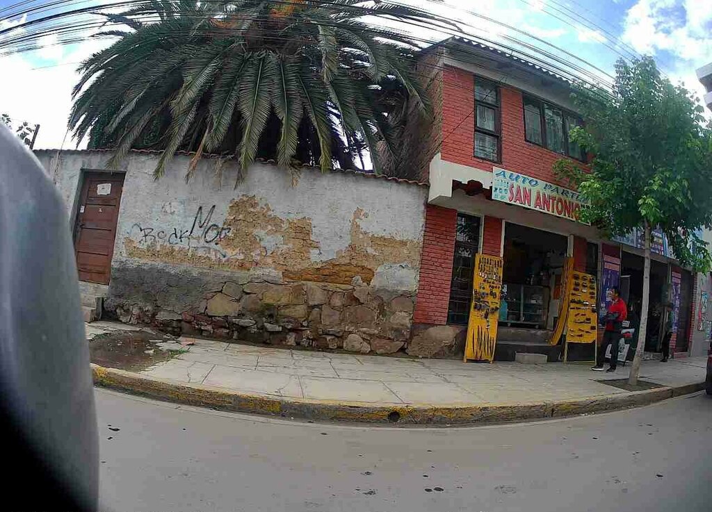 Motorcycle spare parts Franz Auto-Partes, Cochabamba, photo