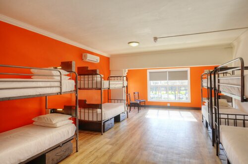 Хостел Never at Home Green Point в Кейптауне