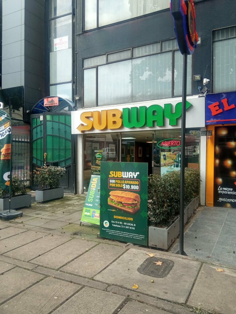 Fast food Subway, Bogota, photo