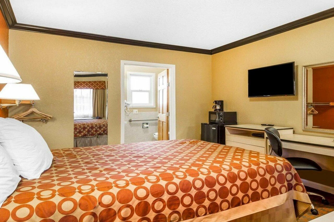 Фото Rodeway Inn Capitol