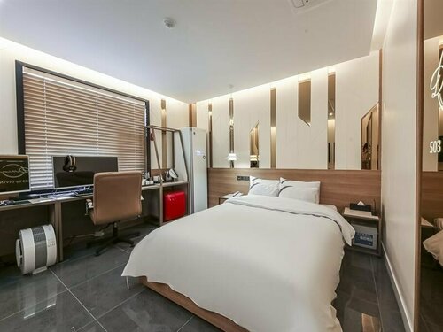 Гостиница Divine Hotel в Сунчхоне