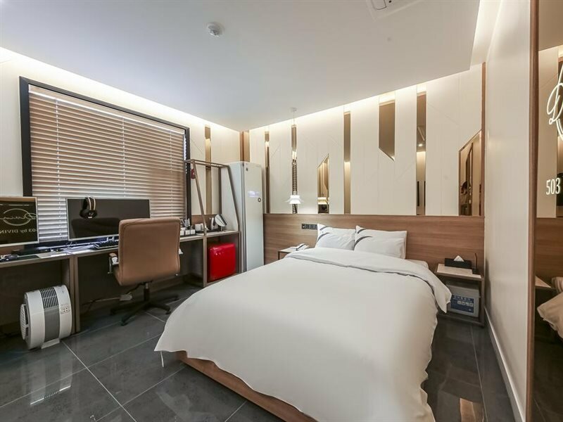 Фото Divine Hotel