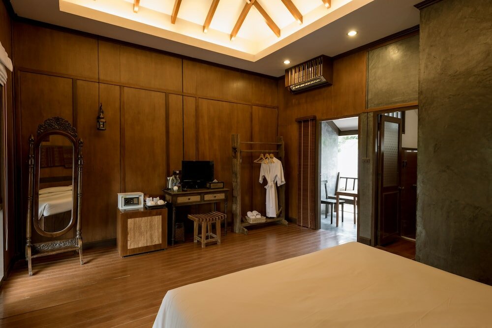 Фото Chompor Lanna Restaurant & Boutique Resort