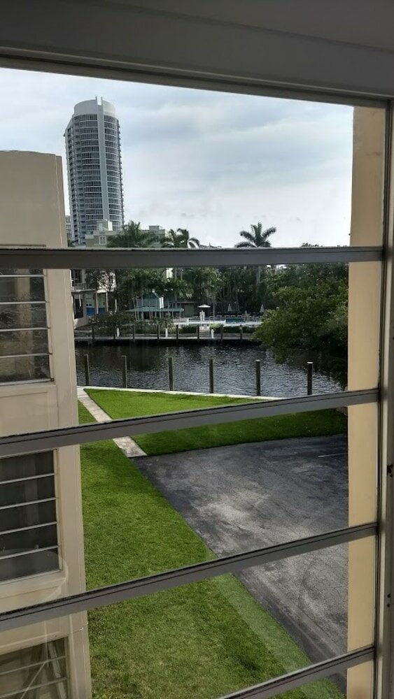 Фото Artrageous on the river by RocketSTAY