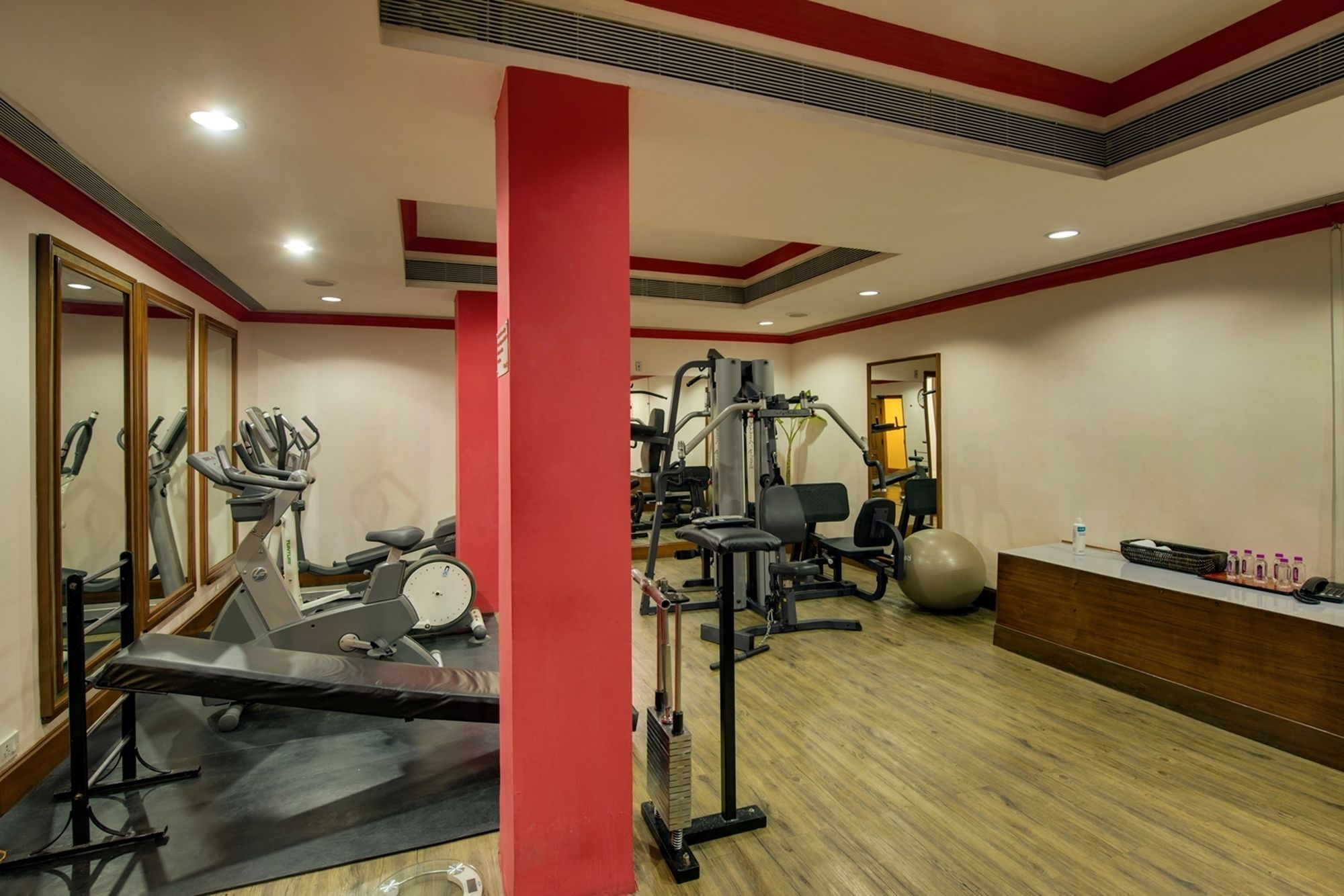 Фото The Ummed Ahmedabad Airport