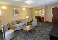 Фото Courtyard by Marriott Raynham
