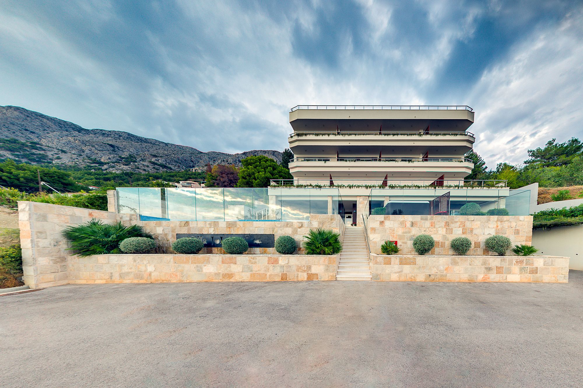 Фото Luxury Apartments Jolara