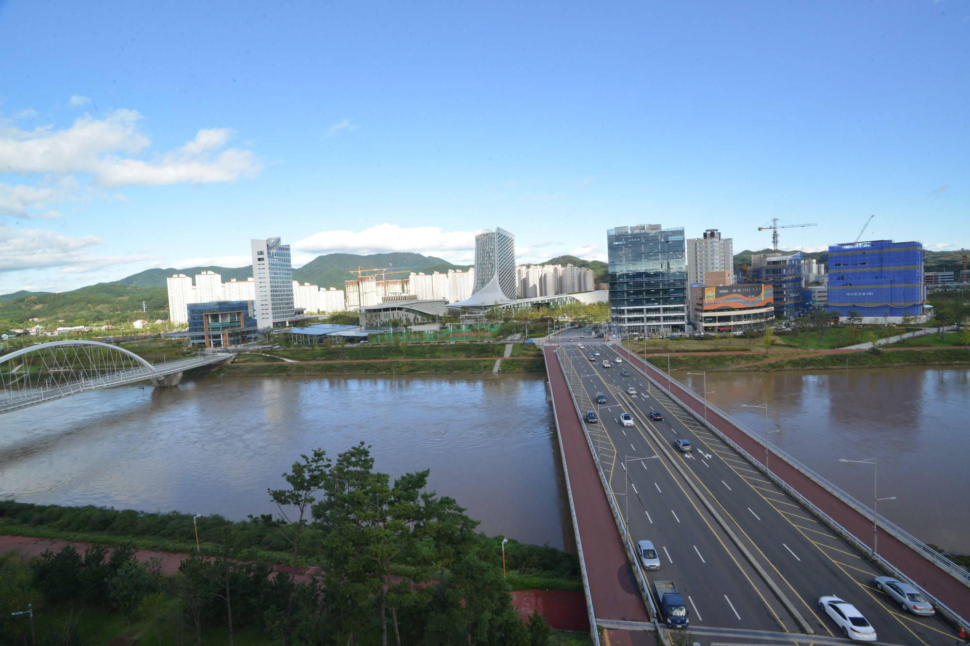 Фото Golden Business Hotel