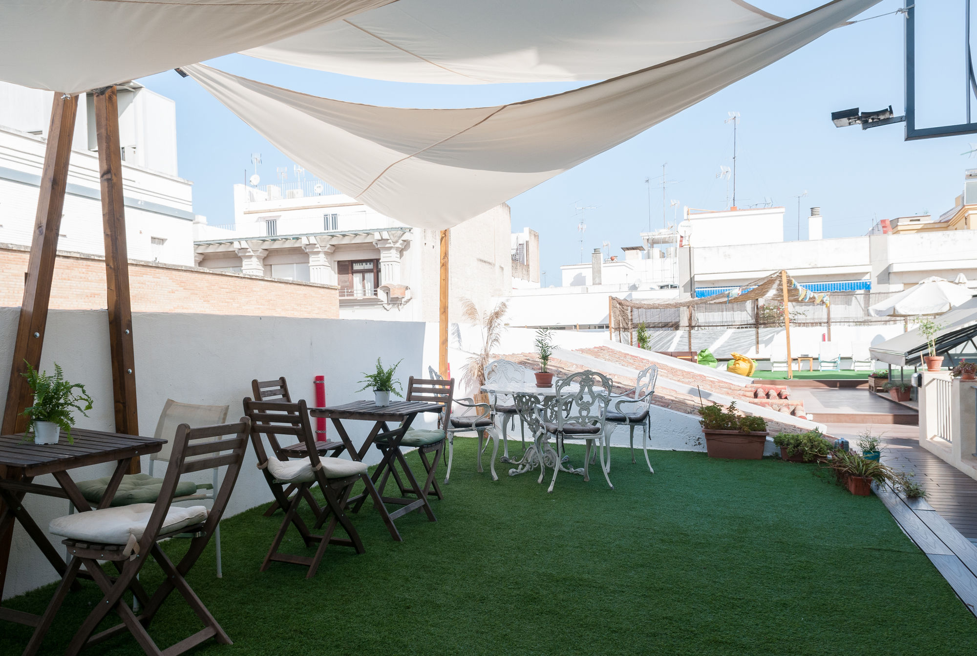 Фото The Nomad Hostel