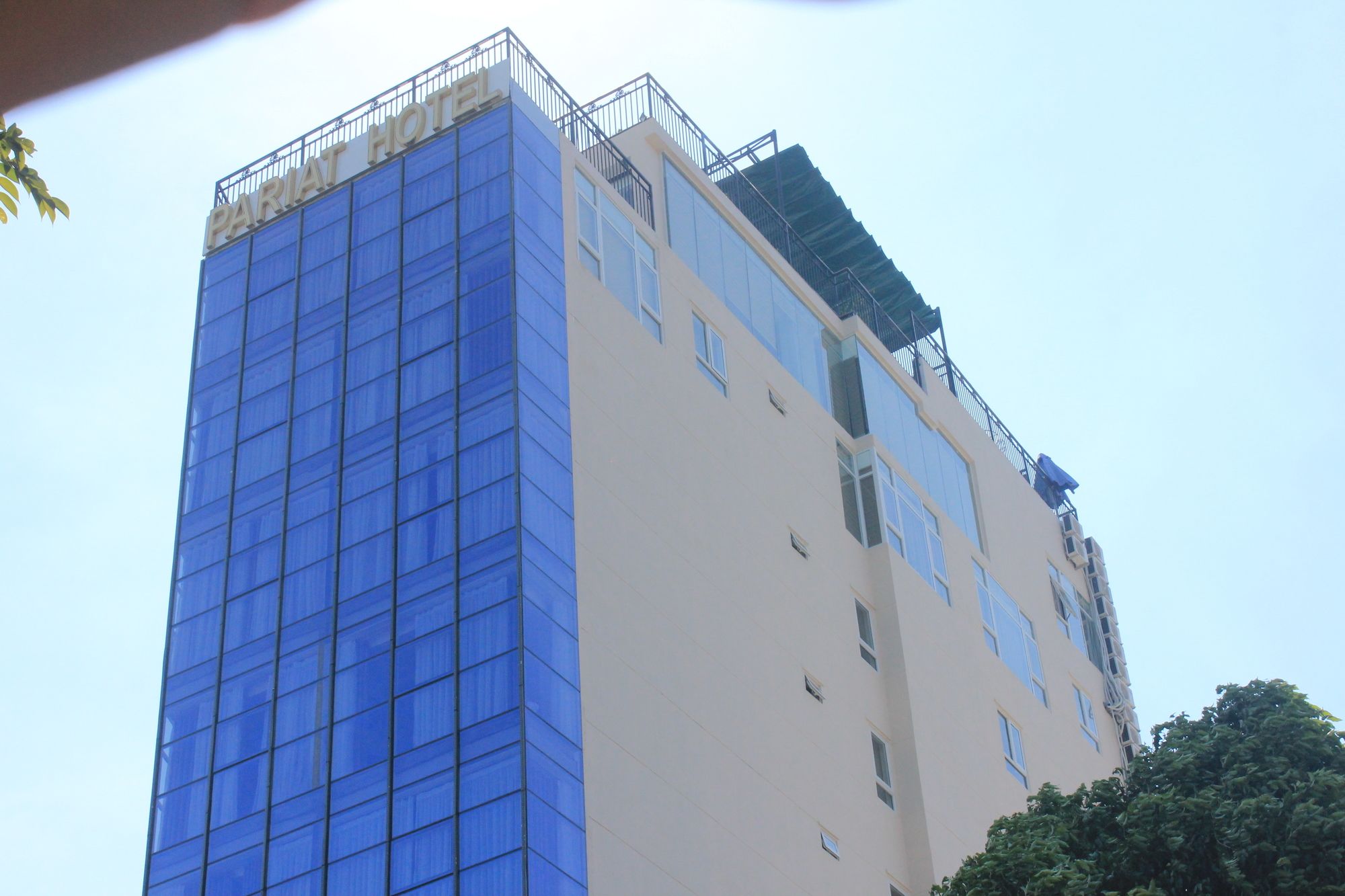 Фото Pariat River Front Hotel