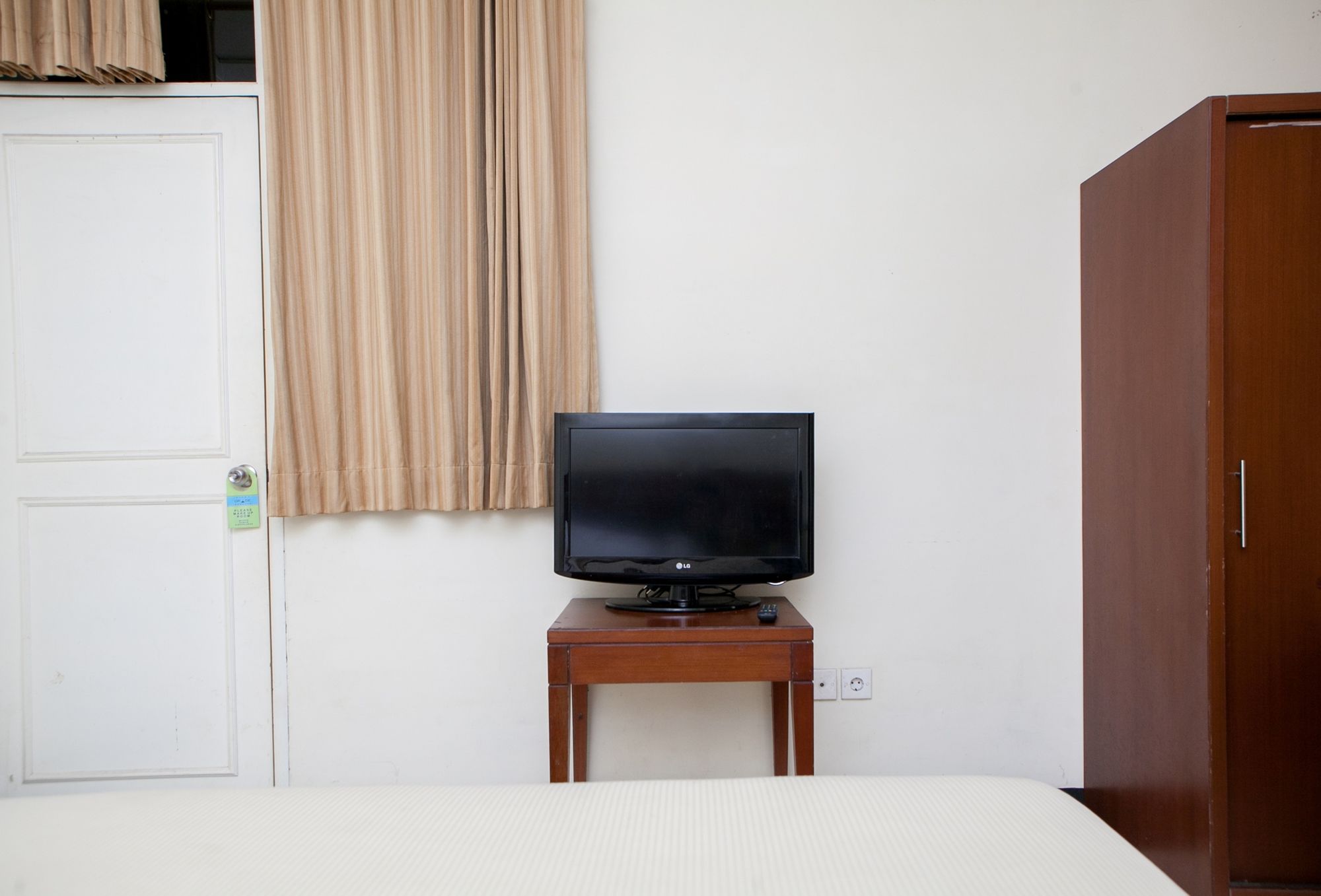 Фото RedDoorz @ Buah Batu