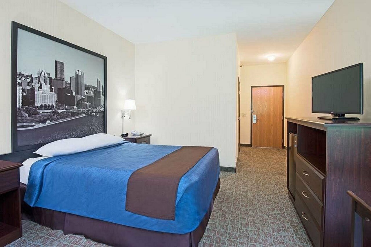 Фото Super 8 by Wyndham Grove City