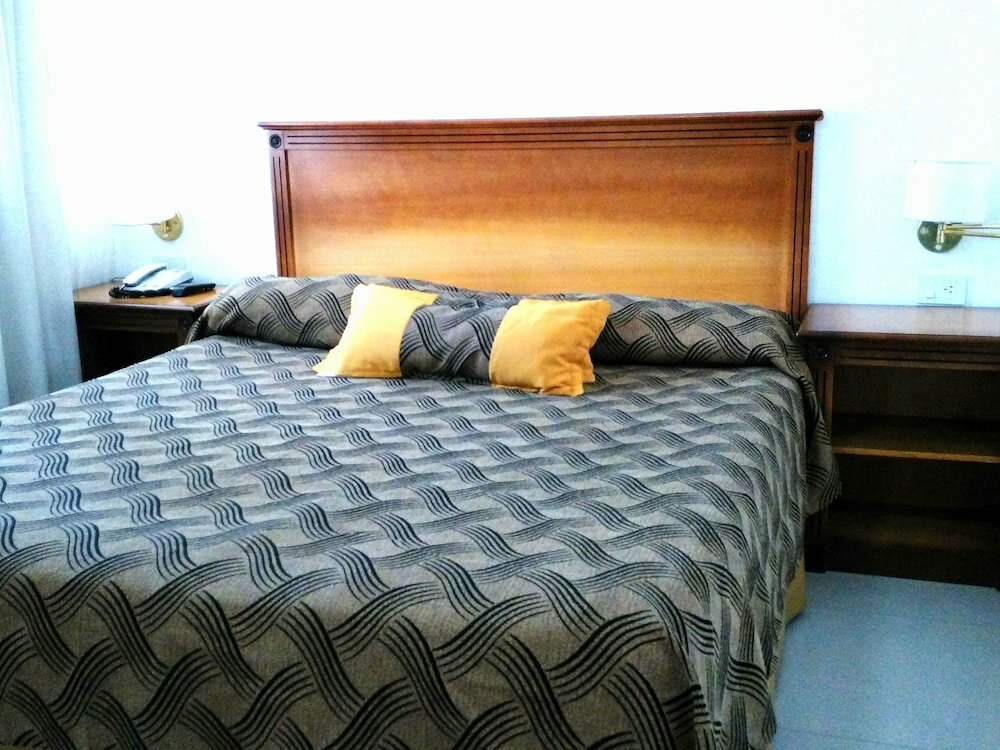 Фото Tritone Hotel