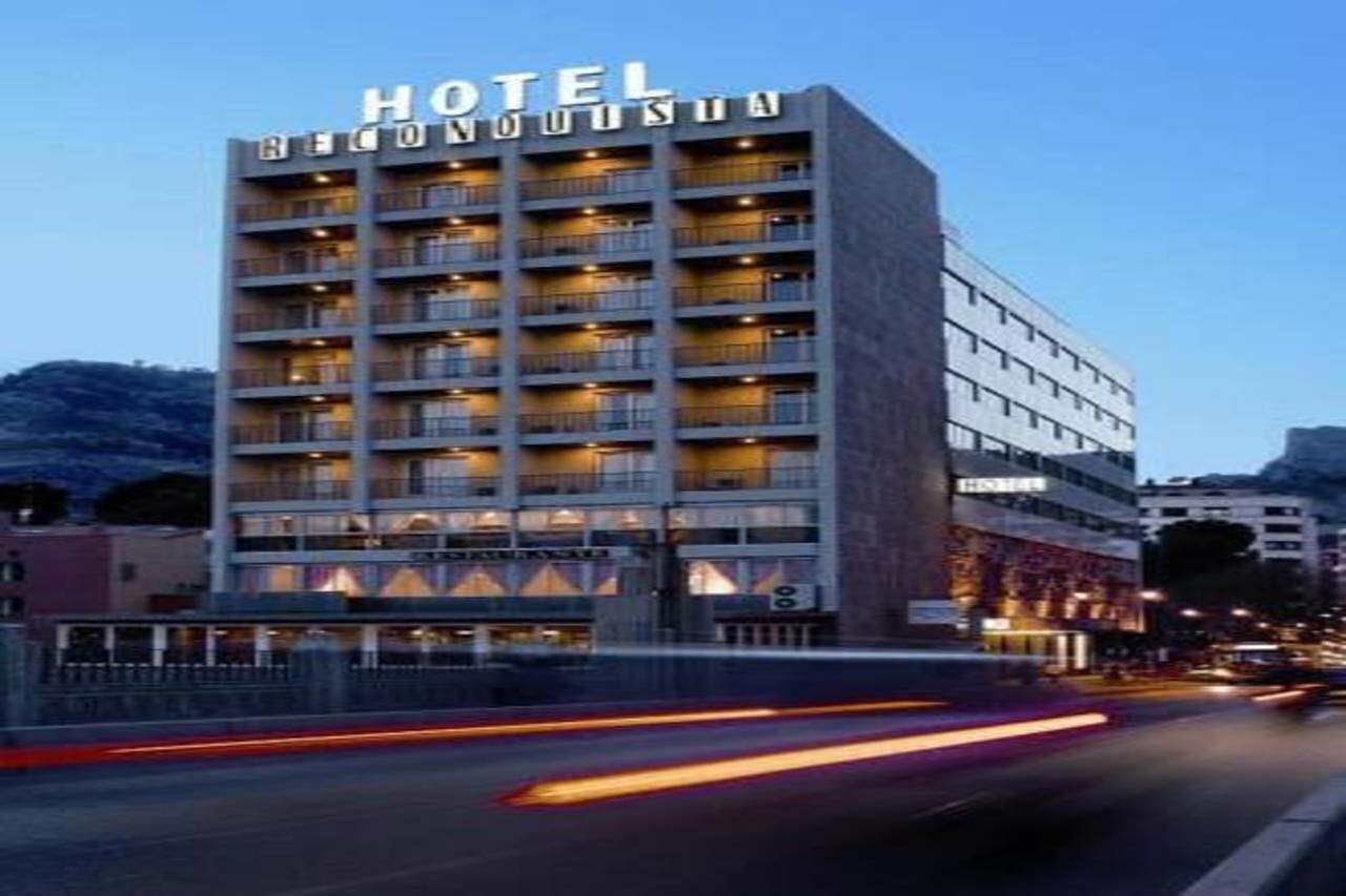 Фото отеля 1