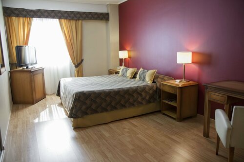 Гостиница Tritone Hotel в Буэнос-Айресе