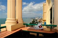 Фото Shengyi Holiday Villa Hotel & Suites Sanya 