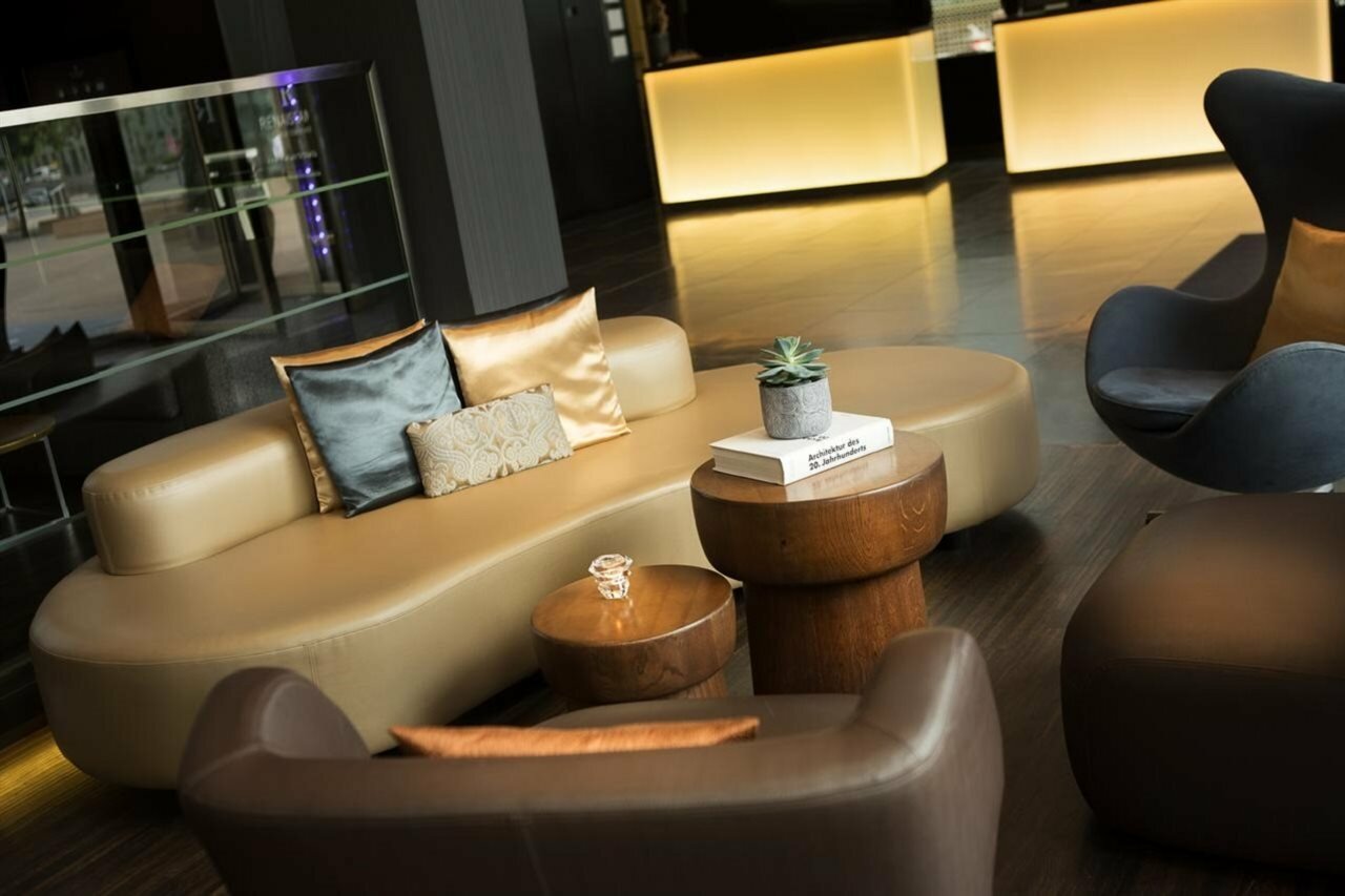 Фото Renaissance Zurich Tower Hotel