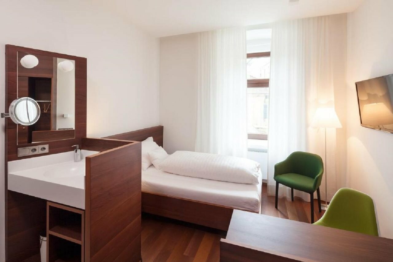 Фото Hotel Central