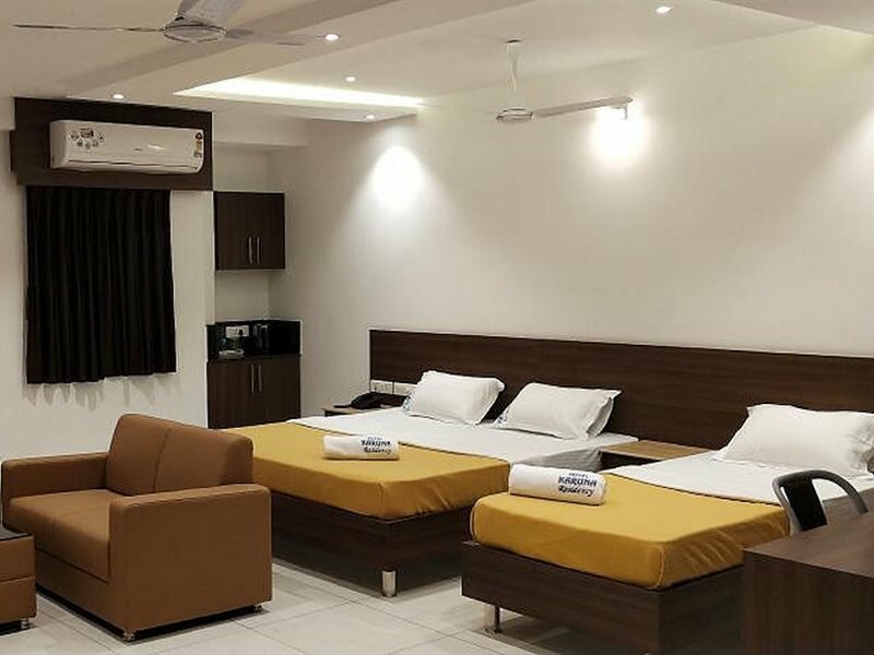 Фото Hotel Karuna Residency