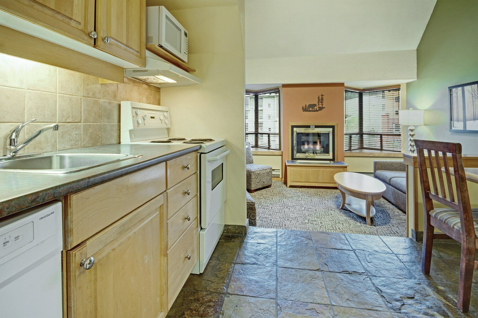 Фото Mountainside Lodge