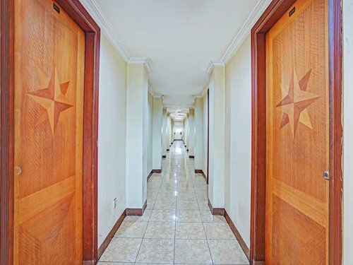 Гостиница Andalus Hotel в Сурабае