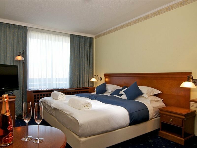 Фото Hotel Kompas