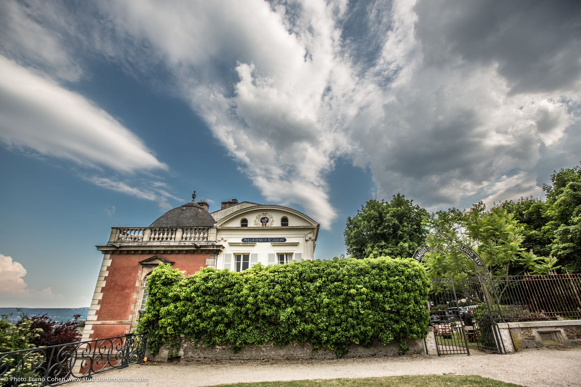 Фото Pavillon Henri IV