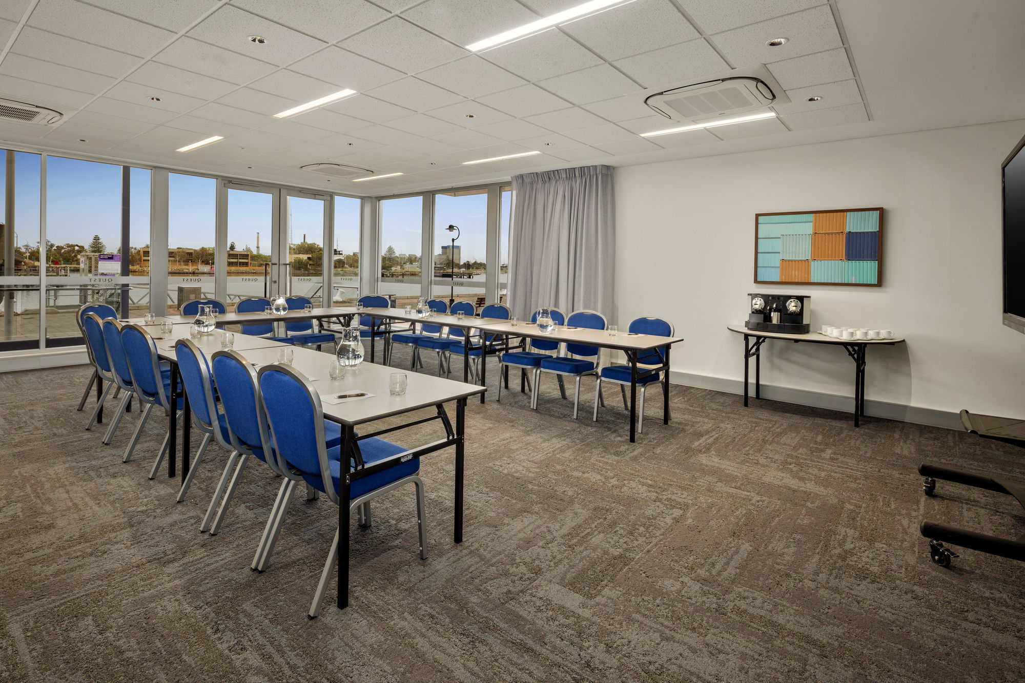 Фото Quest Port Adelaide