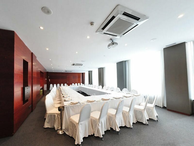 Фото Ac Hotel La Rioja by Marriott