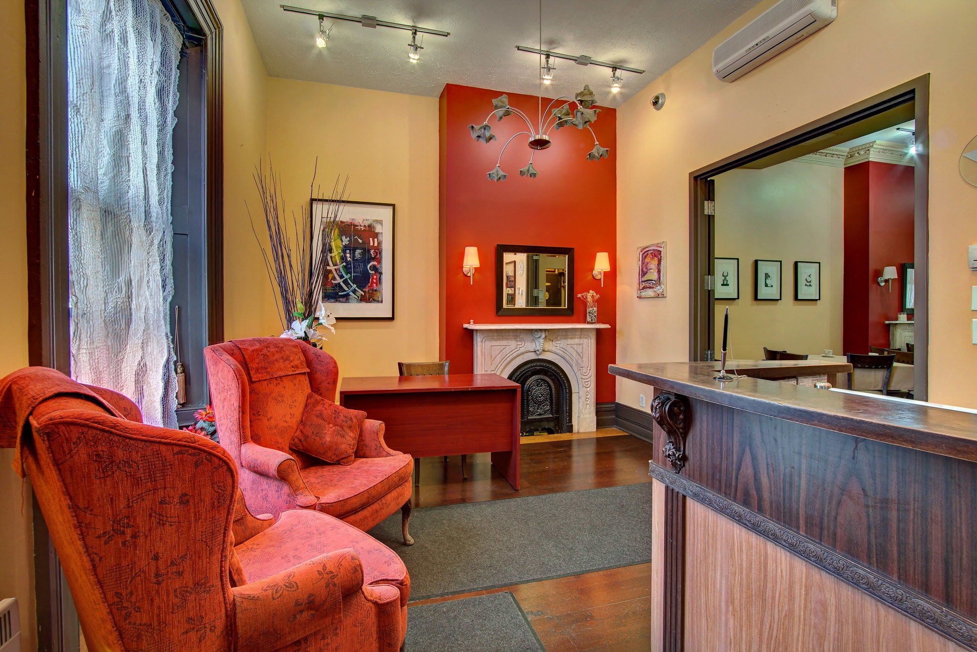 Фото Auberge & Hôtel Montréal Espace Confort