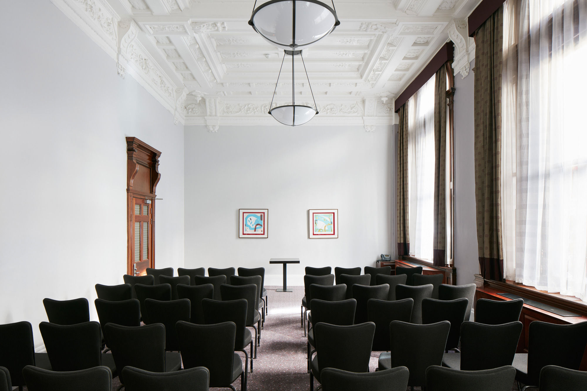 Фото The Grand at Trafalgar Square