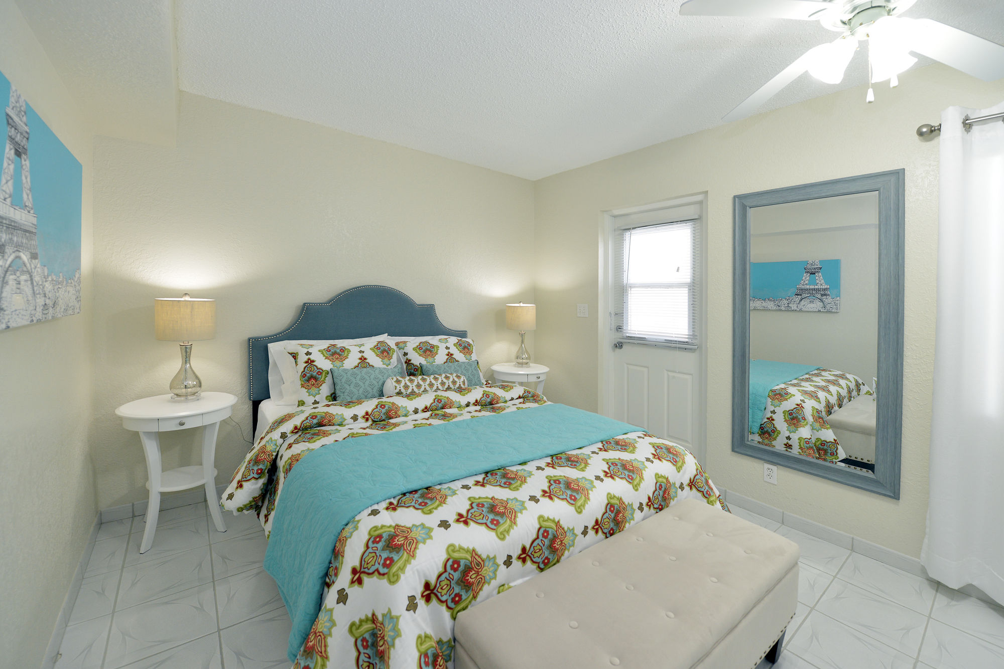 Фото Hollywood by the Sea