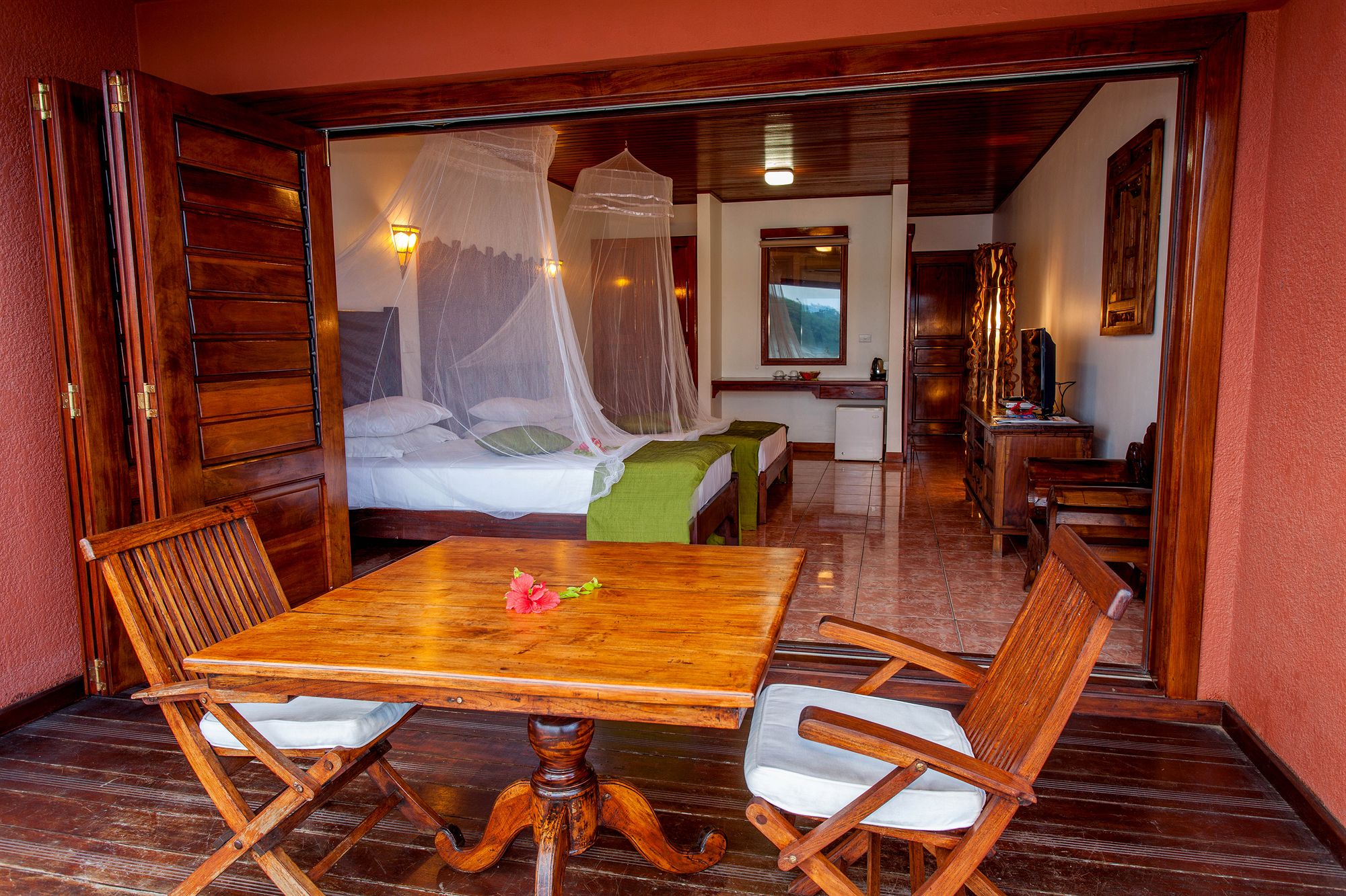 Фото Sunset Bungalows