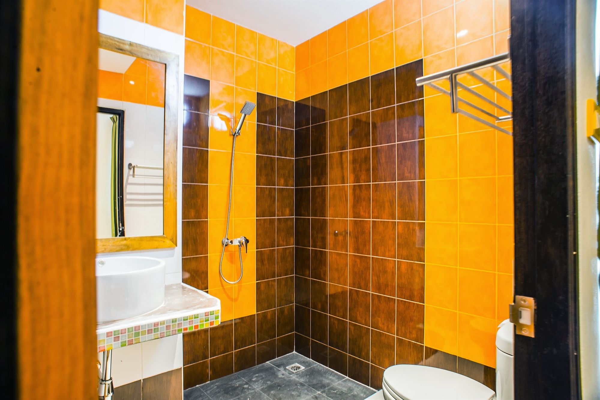 Фото Jingjit Hotel