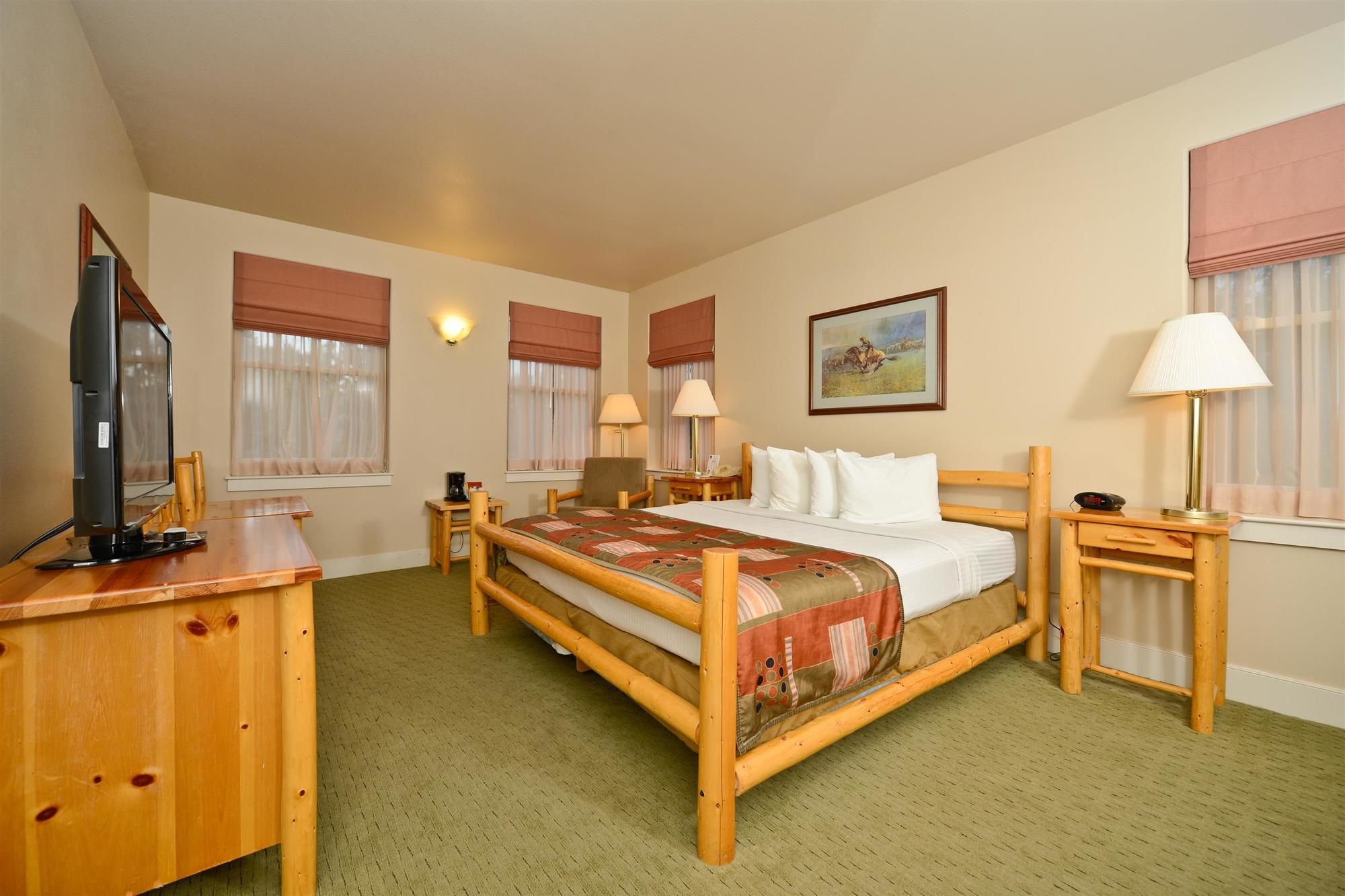 Фото Best Western Plus Plaza Hotel