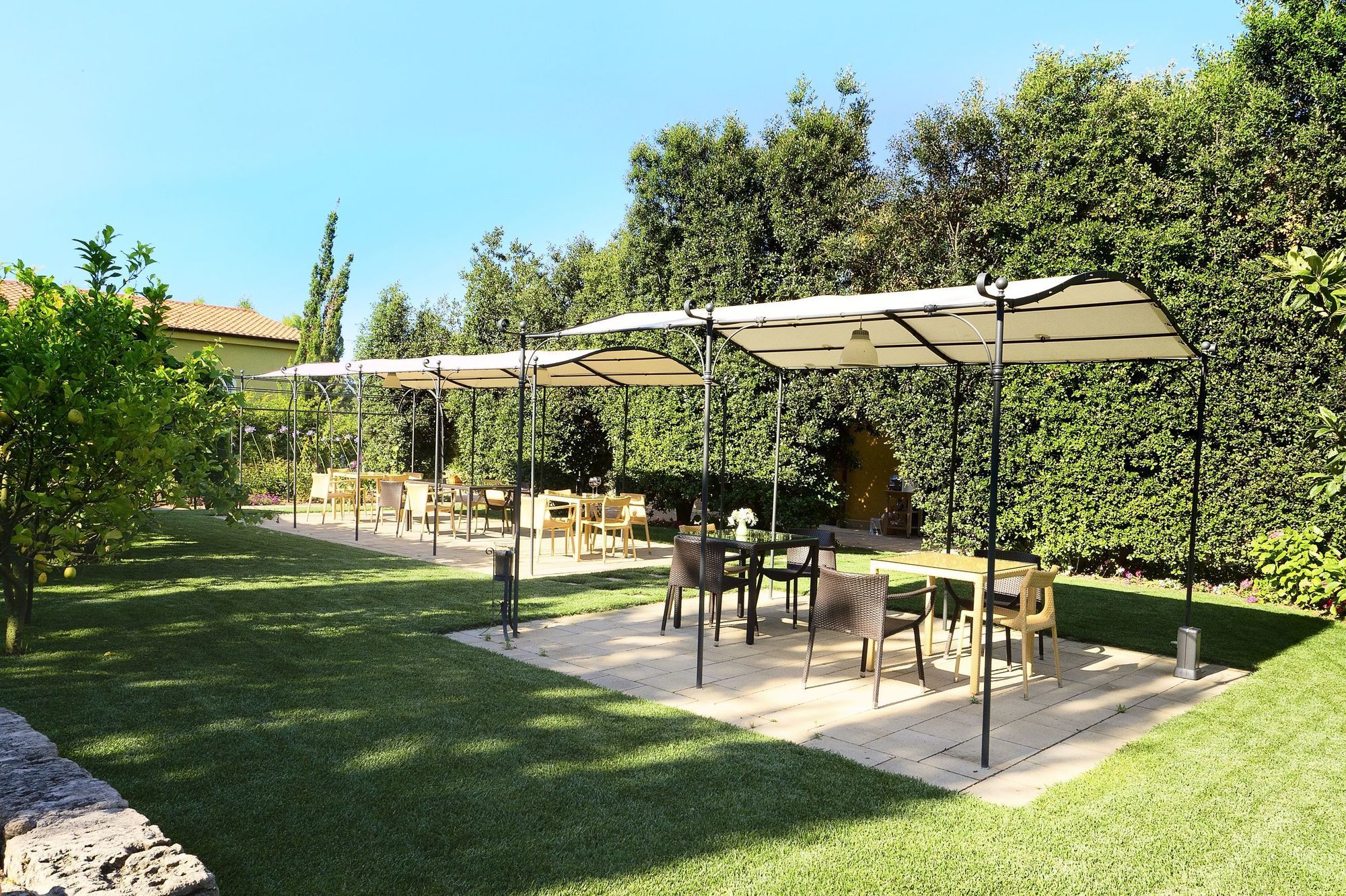 Фото Wine Resort Ledà d'Ittiri