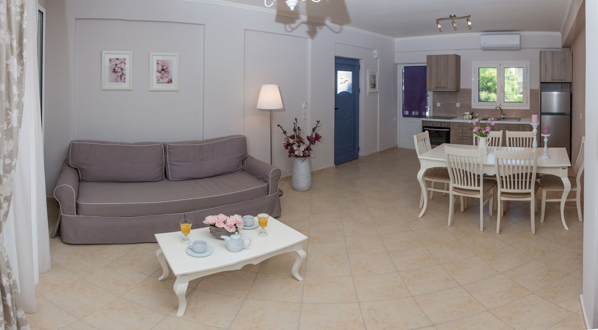 Фото Elodia Apartments