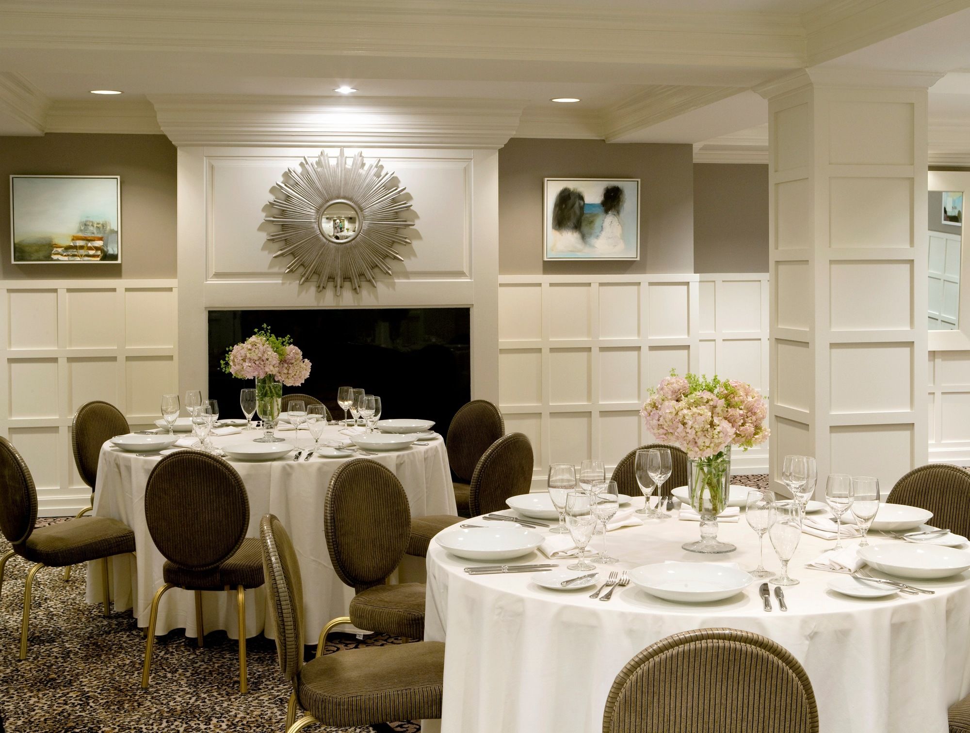 Фото The Eliot Hotel