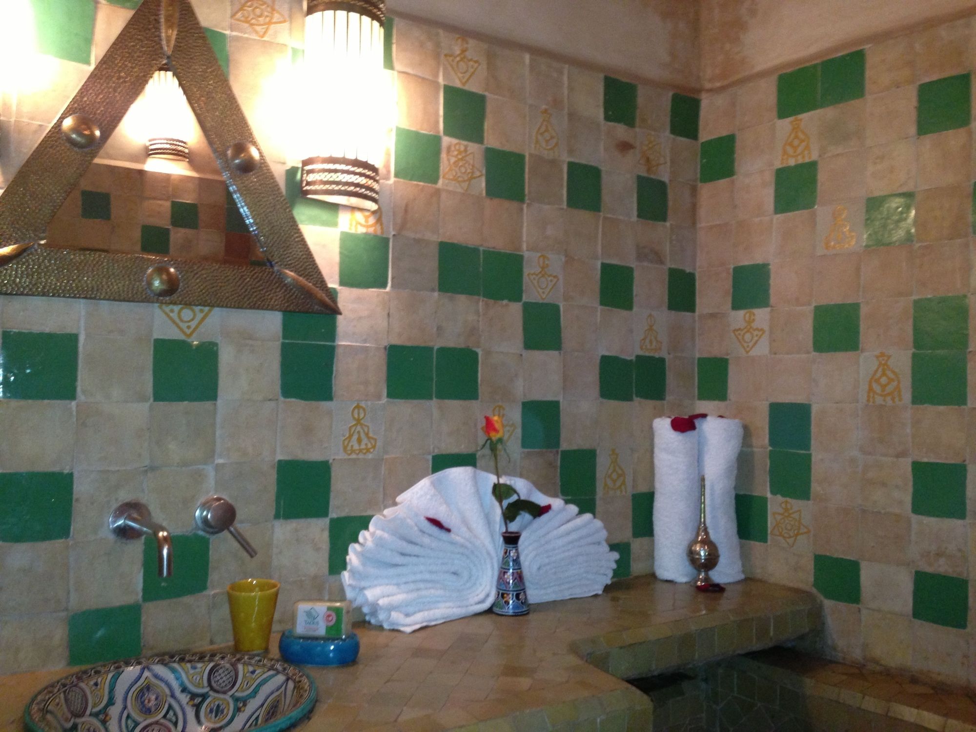 Фото Riad Mehdia