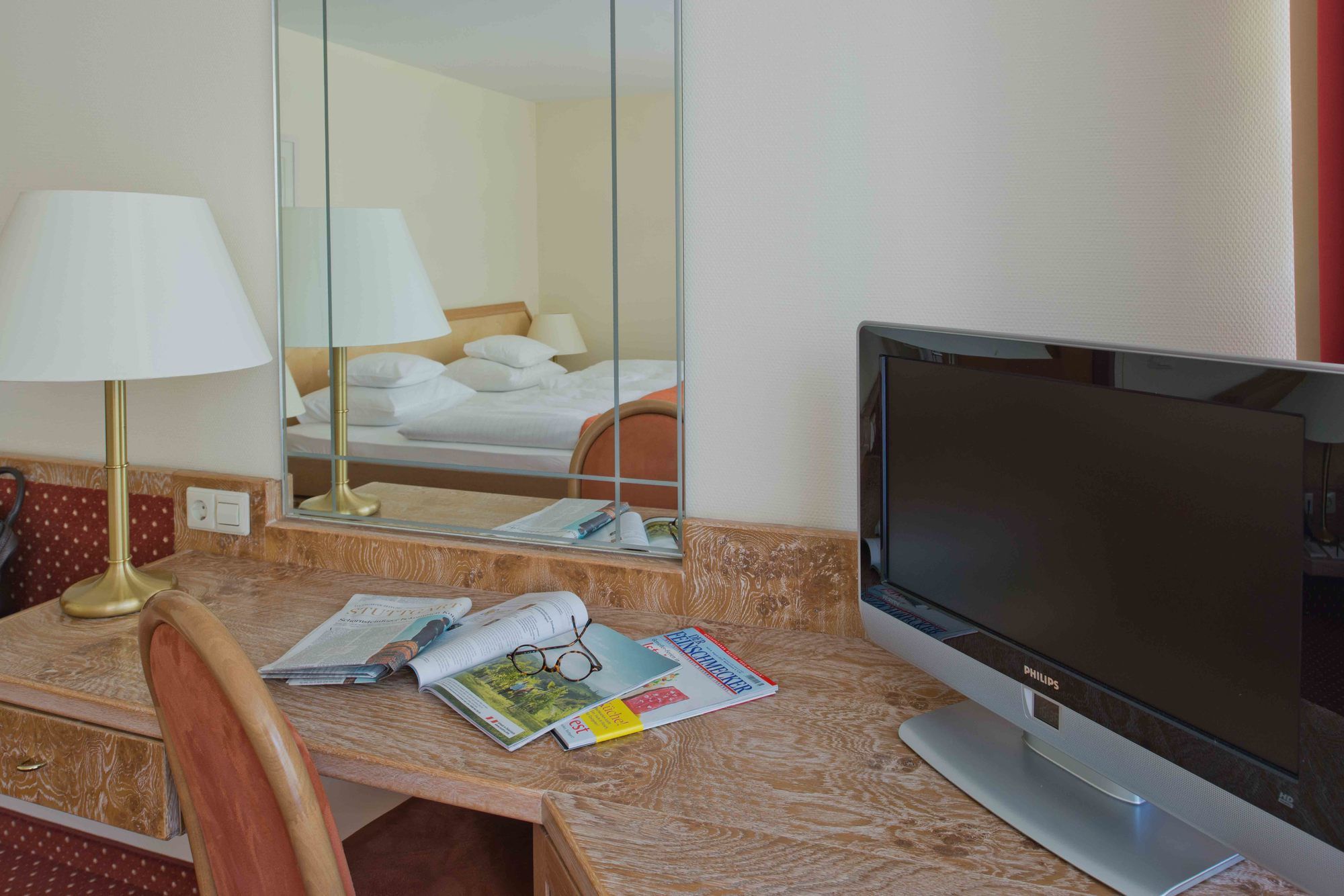 Фото Dekra Congresshotel Wart