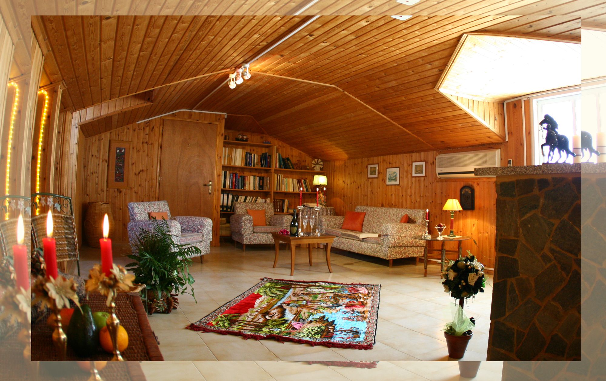 Фото Ionis Art Hotel