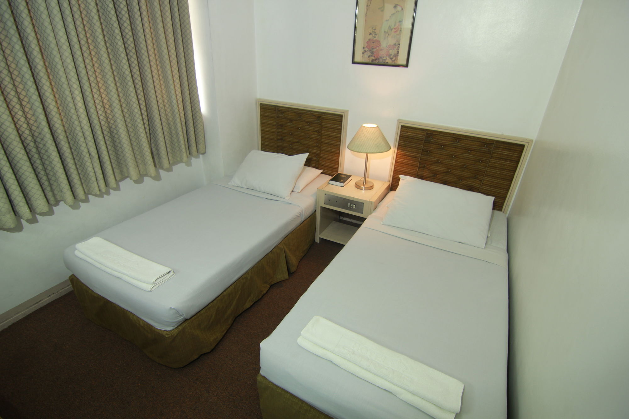 Фото Hotel Supreme