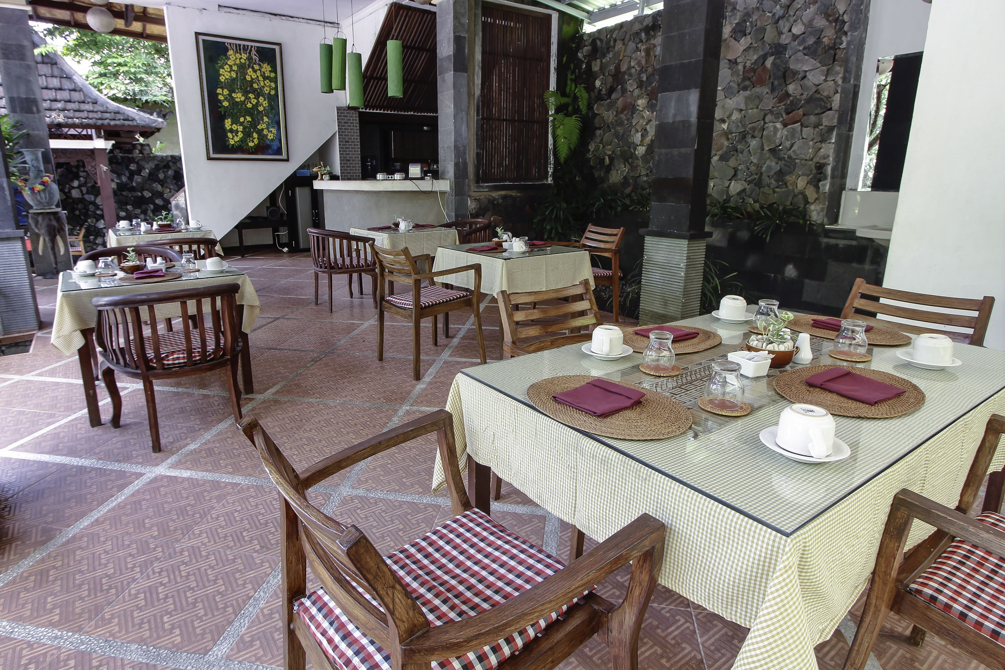 Фото Dewangga Bungalow