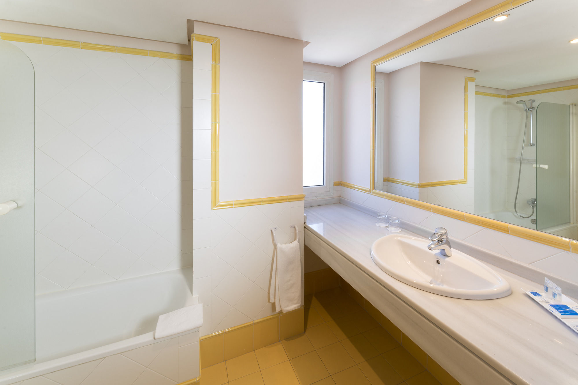 Фото Sercotel Pozuelo