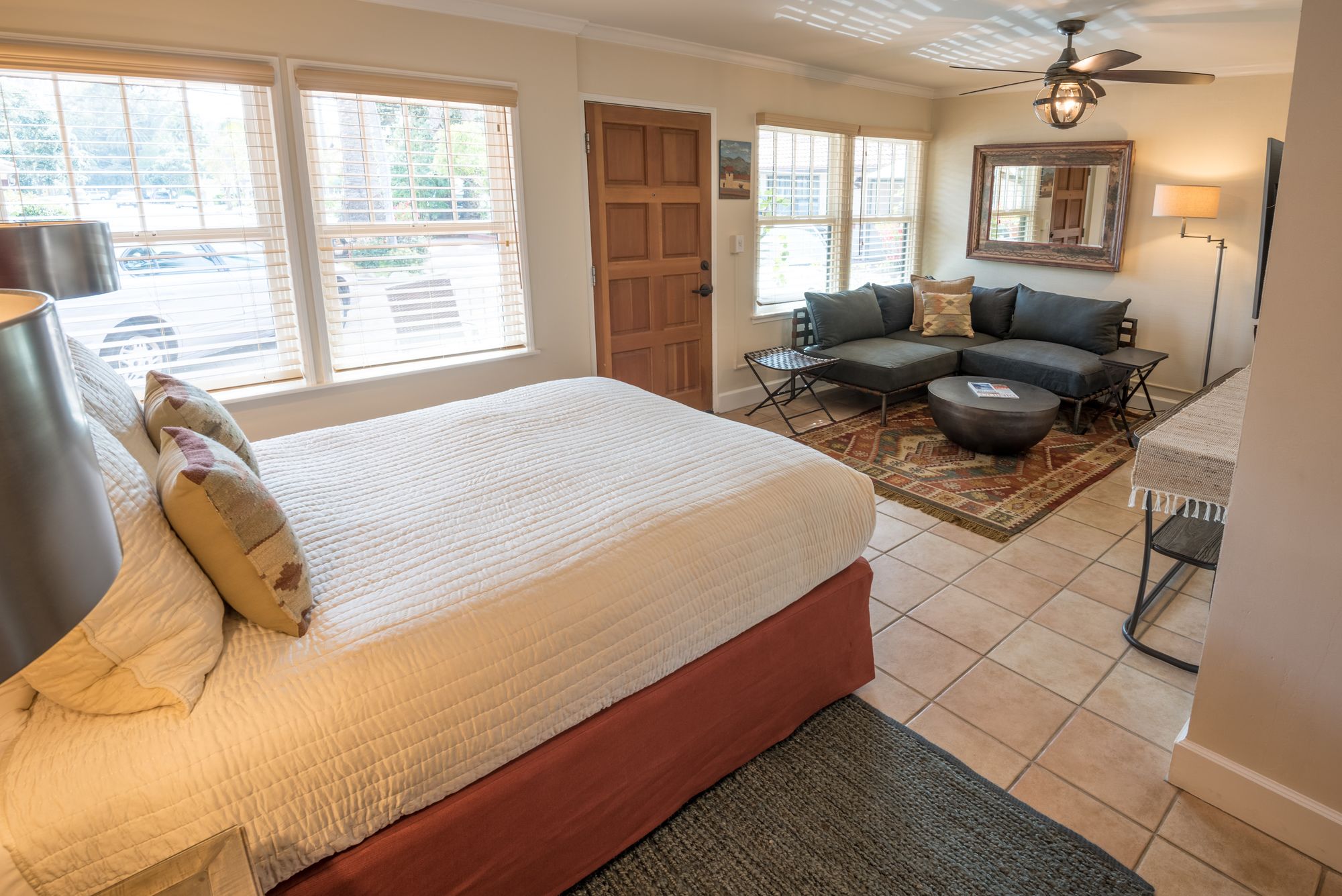 Фото Harbor House Inn