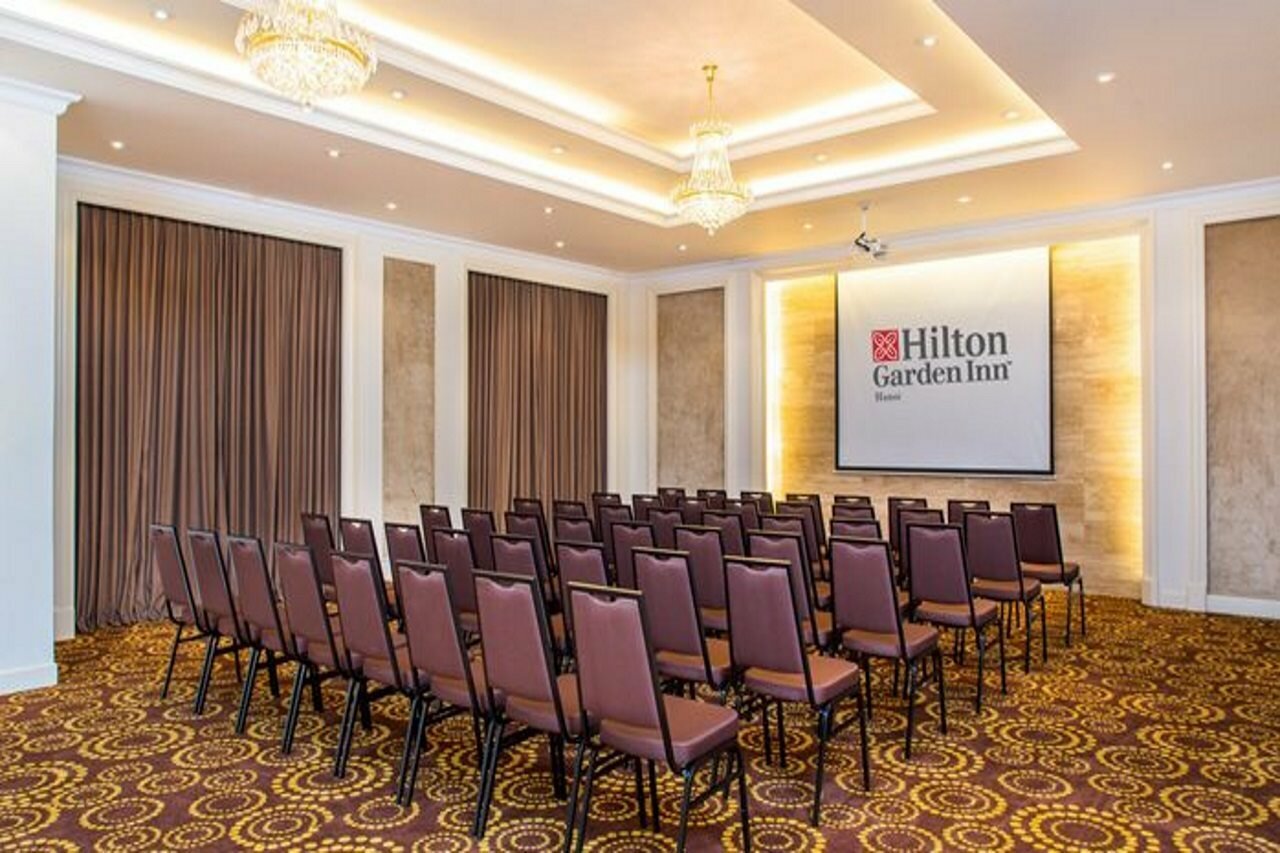 Фото Hilton Garden Inn Hanoi