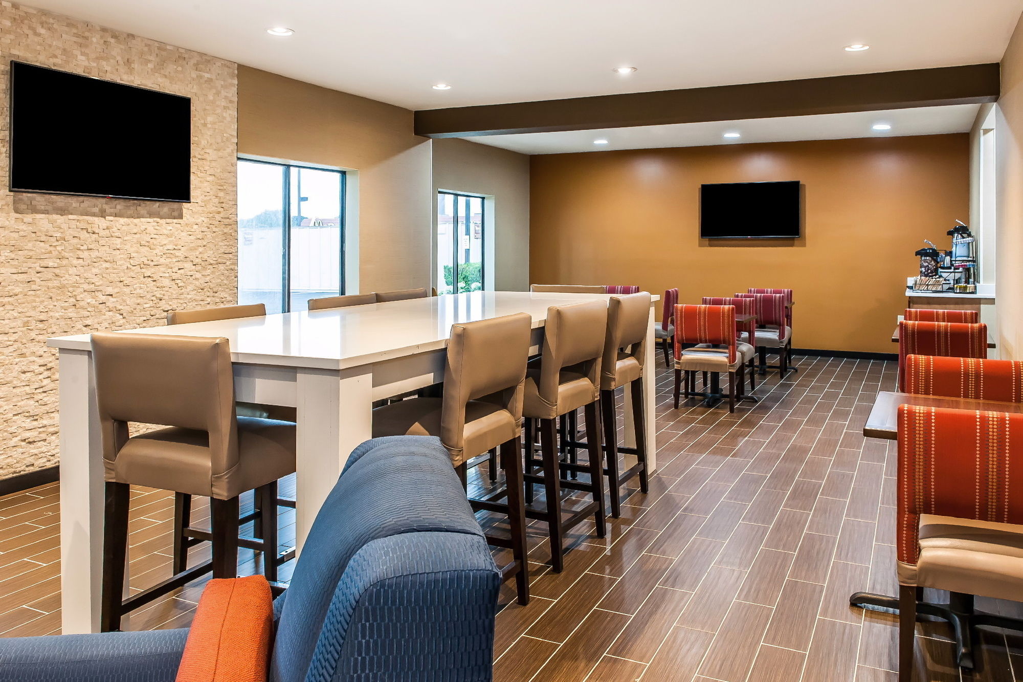 Фото Comfort Inn Airport