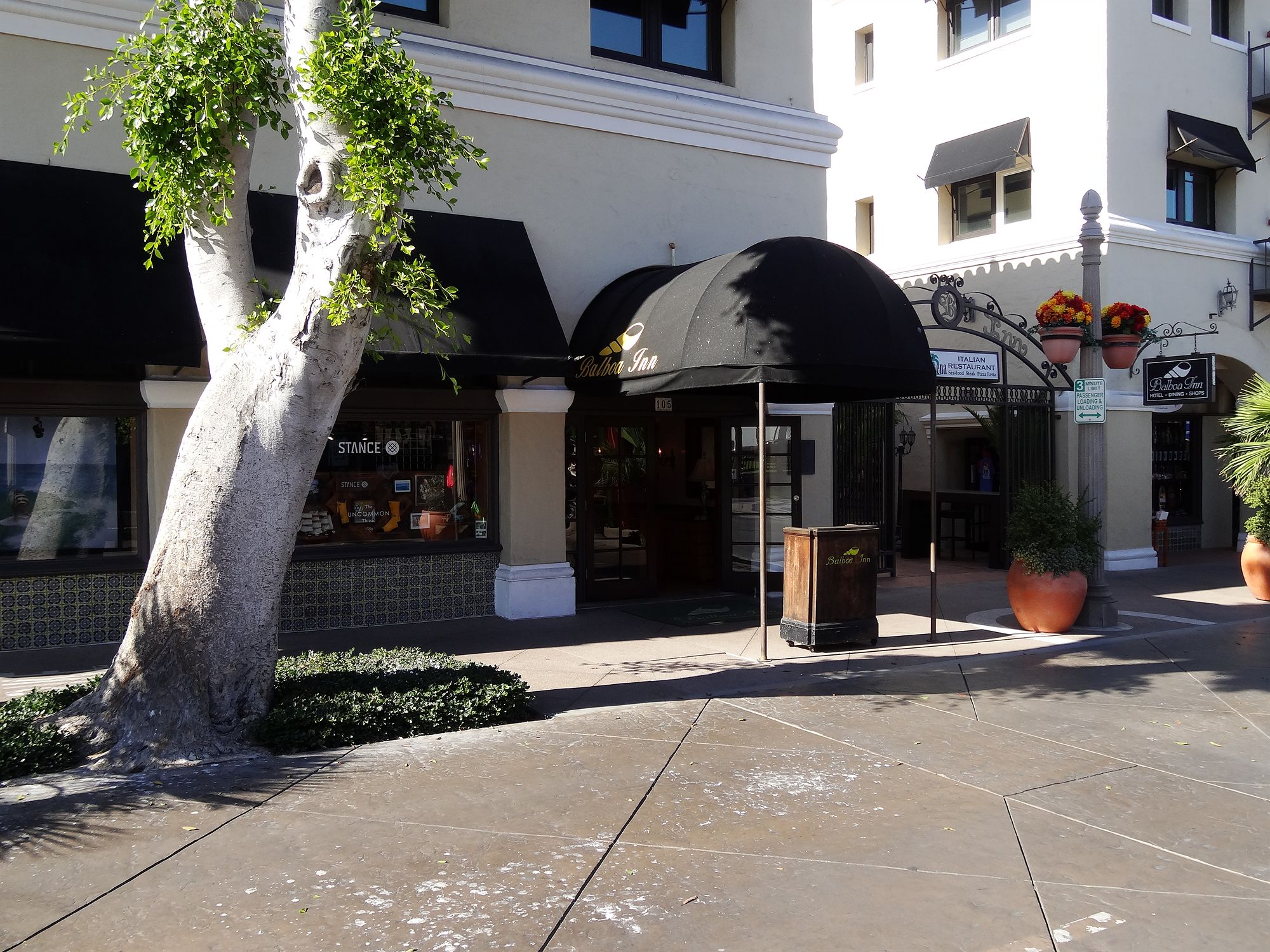 Фото Balboa Inn, On the Beach